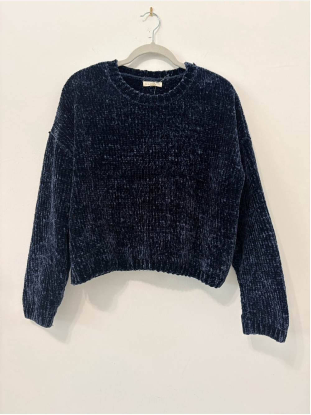 L.A. Hearts Chenille Sweater Sz M Navy EUC - Picture 2 of 8